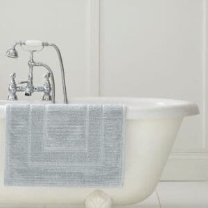 Laura Ashley badematte i seaspray blå bomull