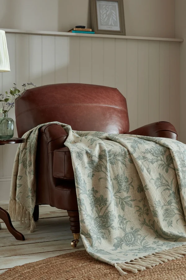 Lloyd bomullspledd i duck egg fra Laura Ashley