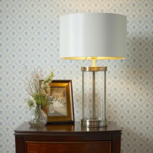 Harrington bordlampe h49cm i krom og glass fra Laura Ashley