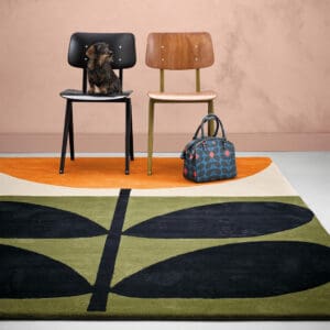 Stem Black, retro gulvteppe fra Orla Kiely sort/orange