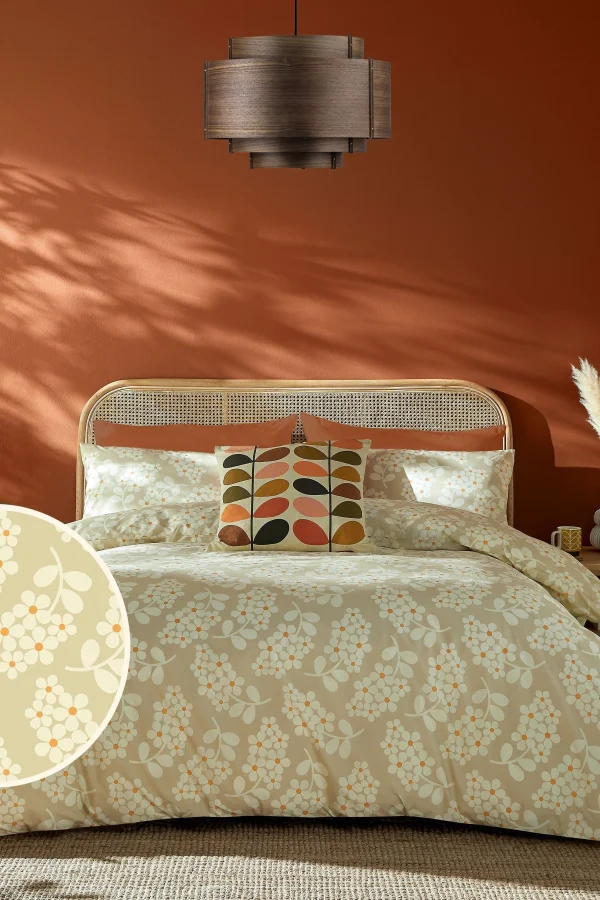 Wisteria sengesett i beige og orange fra Orla Kiely