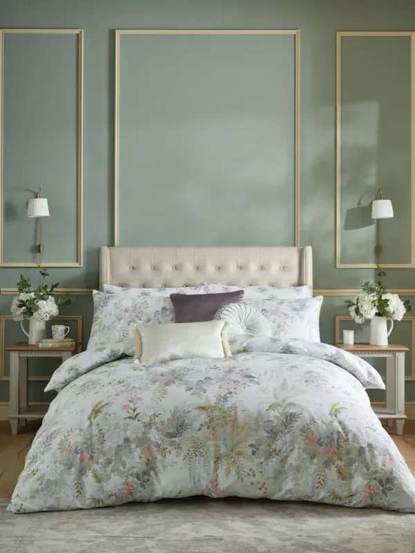 Lintlithgow blomstrete sengesett i bomullssateng fra Laura Ashley